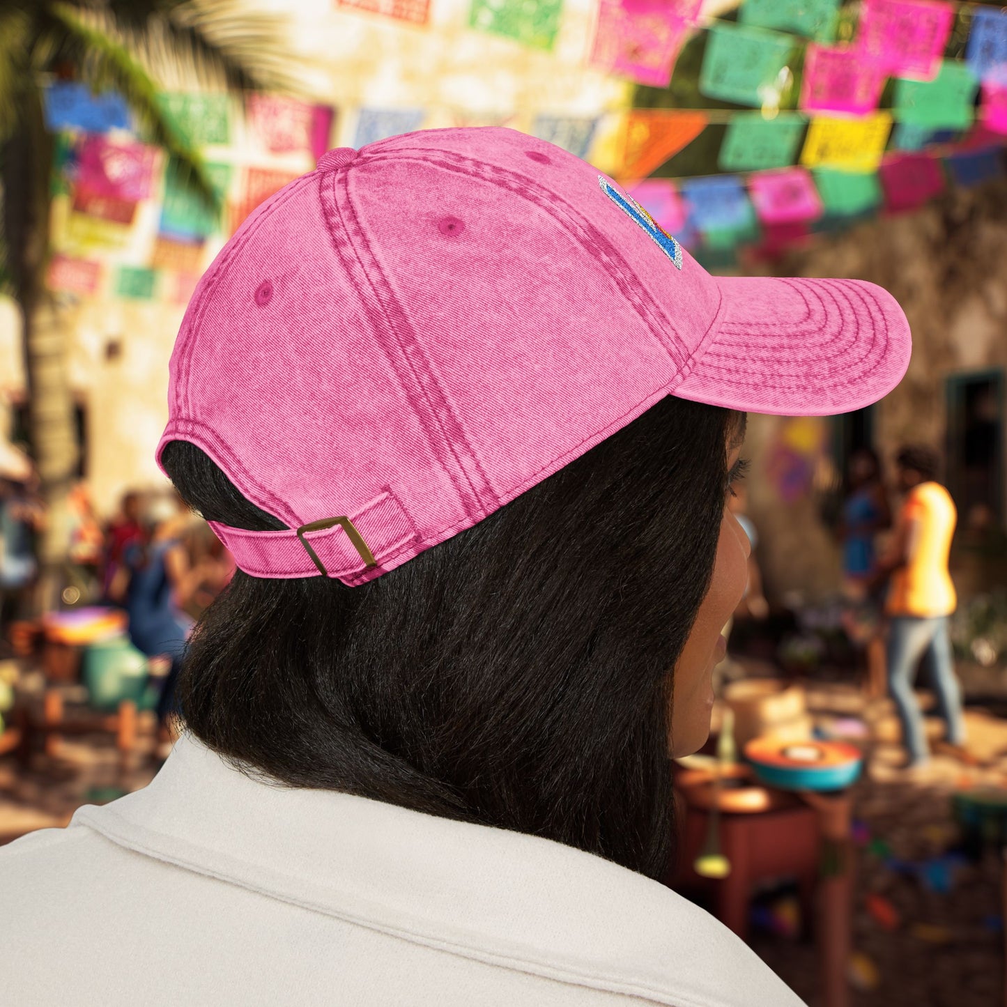 La Calle Classic Logo Vintage Cap