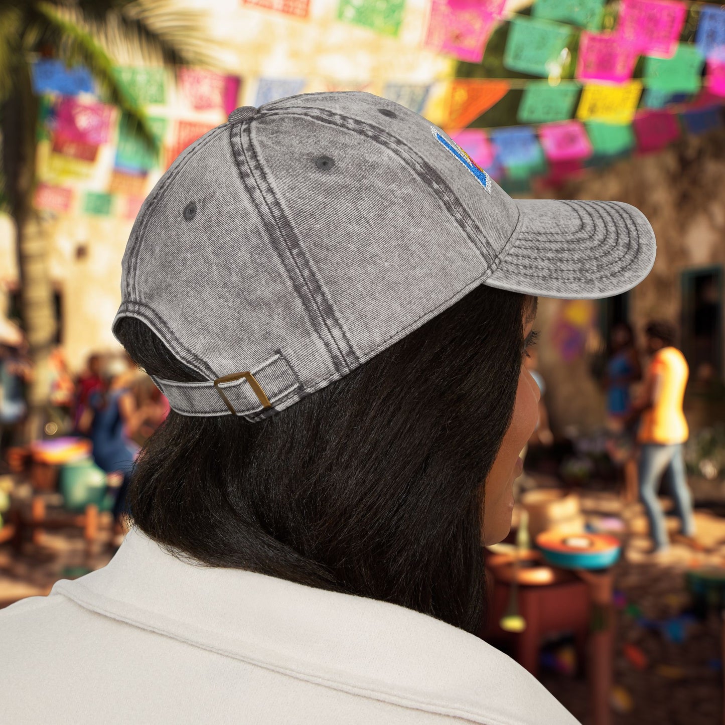 La Calle Classic Logo Vintage Cap
