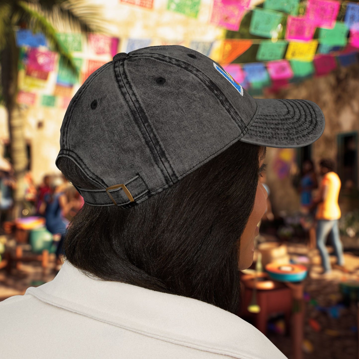 La Calle Classic Logo Vintage Cap
